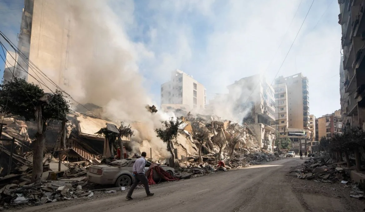 SHBA sulmon Ngushticën e Hormuzit, Izraeli nis ofensivë tokësore drejt Libanit